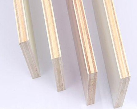 牡丹花生態(tài)板和顆粒板哪個(gè)更好一些？