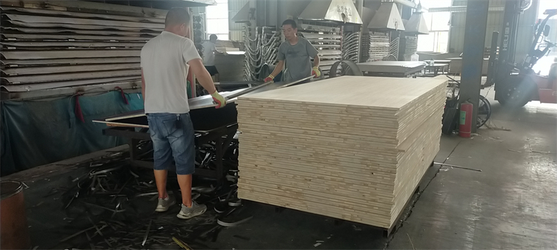 生產(chǎn)現(xiàn)場(chǎng)